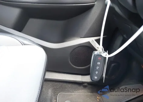 2019 Ford Escape Se z USA, uszkodzony, nr VIN 1FMCU0GD0KUB74569